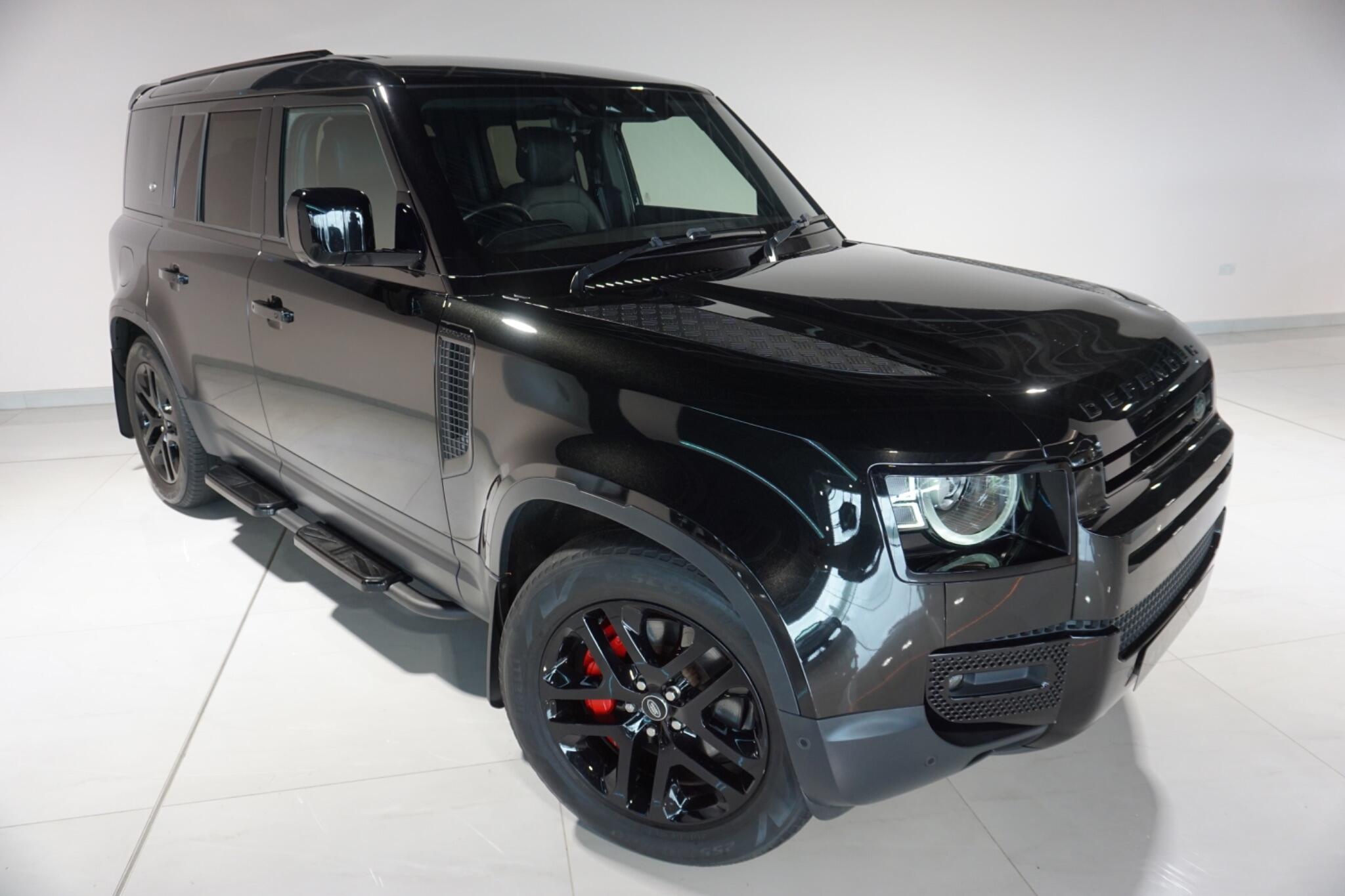 Land Rover Defender 110 3.0 D300 MHEV HSE SUV 5dr Diesel Auto 4WD Euro 6 (s/s) (300 ps)